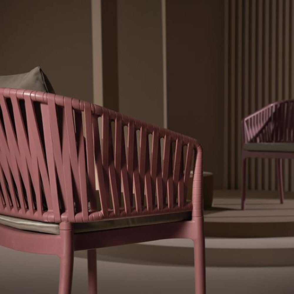 Plastová židle PORTOFINO ARMCHAIR